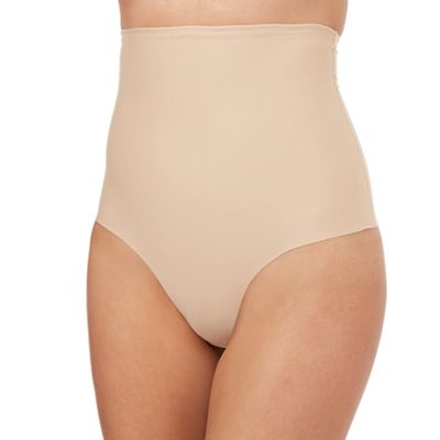 Natural shapewear thong